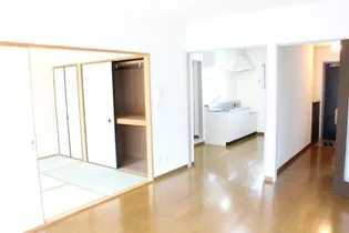 サンジェルマンⅢ【203号室】の居間