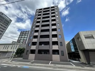 セレスティアル江平の画像