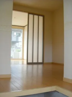 フォーブルⅢ A【202号室】の居間