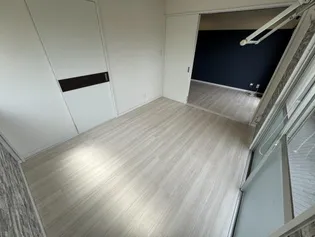 丸吉ビル【201号室】の居間