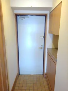 サン・プラシード【5階】の玄関