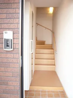 フェリーチェ【2階】の玄関