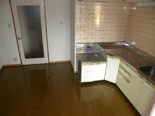 TKH−Ⅱ【301号室】の居間