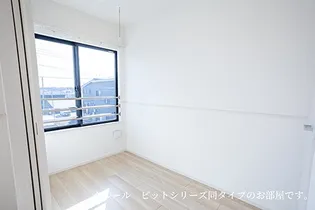 リトルガーデン【2階】の内装