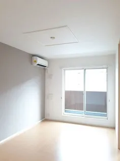 メゾン ド アダージョ D【2階】の居間