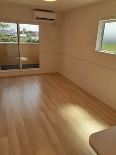 MELLOW Ⅰ【2階】の居間