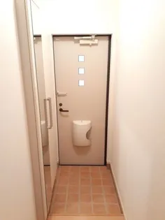 メゾン ド アンダンテ B【2階】の玄関