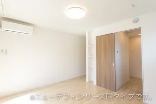 ロミック江良【1階】の内装