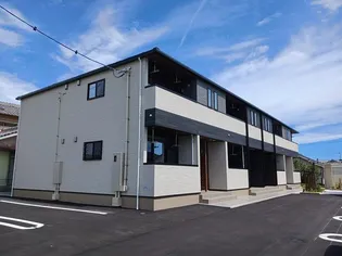 ペンサミエント【1階】の外観