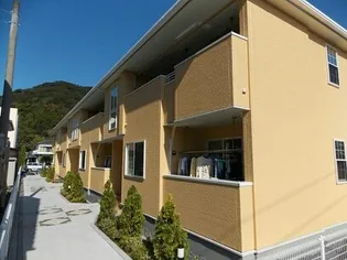 H CANTIK IVの画像