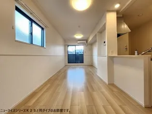 アンソレイユ SH【2階】の居間