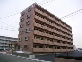 ユーミー新城の画像