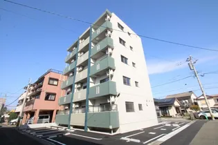 PLAISIR【2階】の外観