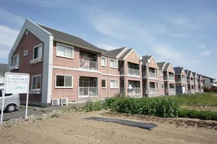 ラークヒルズAの画像