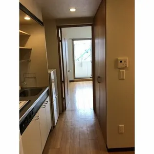 フロンティアU【1階】の玄関