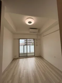 エステムコート名古屋黒川シャルマン【8階】の居間