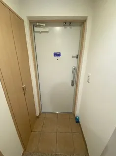 レジディア高岳【12階】の玄関