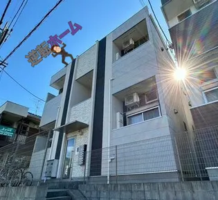 ラ・ポルト【2階】の外観