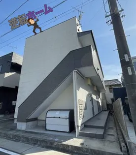 トータス鶴里(トータスツルサト)【2階】の外観