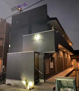black berry【2階】の外観