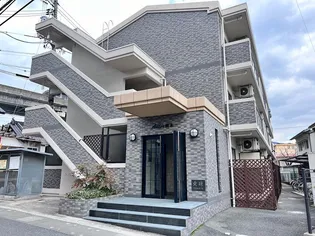 アドラー隅本【2階】の外観