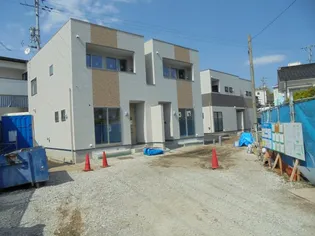 広島県広島市安佐南区上安2丁目【テラスハウス】の外観