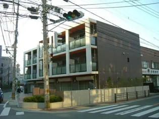 アヴニールヴィラ長尾【102号室】の外観