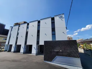 ラクール潤 A棟【1階】の外観