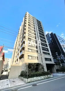 ドゥーエ赤坂【2階】の外観