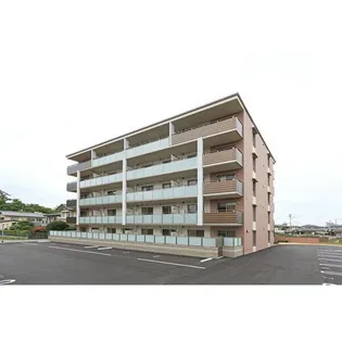 ドゥース ファミーユ駅南の画像