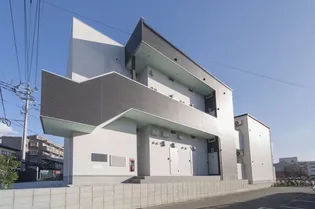 リーフレストの画像