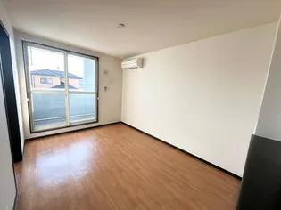 エレガント・プレサス【2階】の外観