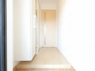 ソレイユ・ベル【1階】の玄関