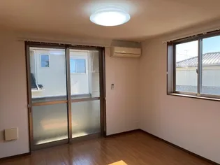 SKY LARK【2階】の居間