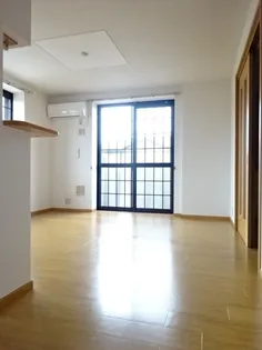 グラン ヴェルジェD【2階】の居間