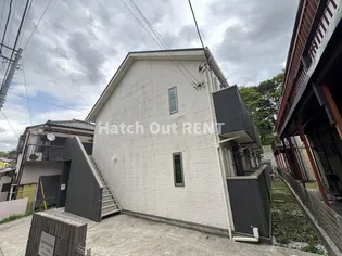 ガレージハウス葛城【1階】の外観