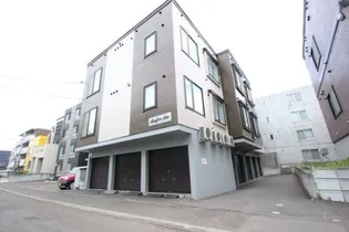 北海道札幌市東区北十三条東16丁目【アパート】の外観