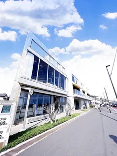 WEEKEND HOUSE ALLEYの画像