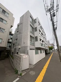 ファランドール宮の森の画像