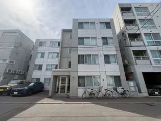 メゾンドール【3階】の外観