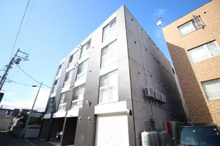 ベルノワール西町【3階】の外観