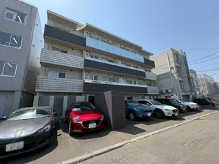 Cherisis南6条 (シェリシス南6条)【1階】の外観