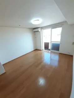 ジョーンティーヴィラ【1階】の居間