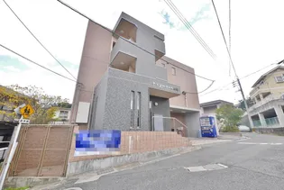 チェリーコート赤坂【3階】の外観