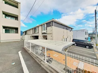 フレッシュリーB【1階】の外観