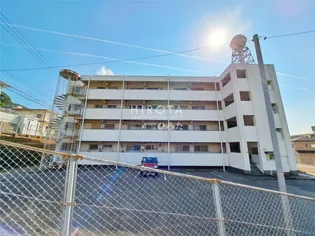 大里東マンション【4階】の外観