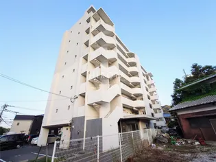 アヴニール吉志【7階】の外観