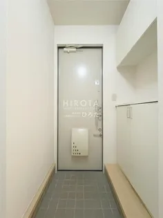 コリーヌ和【1階】の玄関