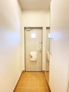 レジデンス プリュXI【2階】の玄関