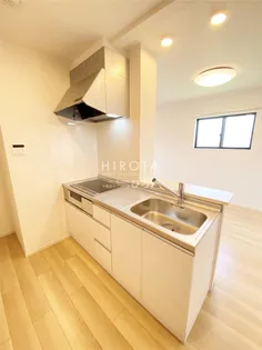 レジデンス プリュXI【2階】のキッチン